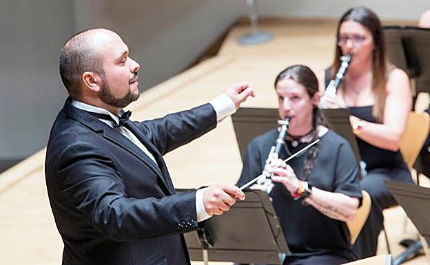 Ángel Hernández López.