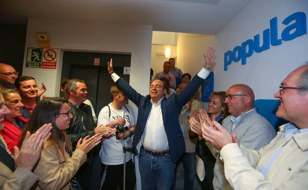 La dirección nacional del PP muestra su «respaldo unívoco» a Sebastián Pérez