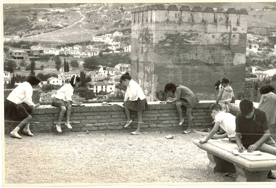 Clase de plástica en la Alhambra