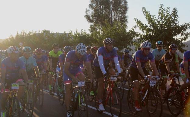 Induráin y Olano dan brillo a la Ruta Martínez Oliver