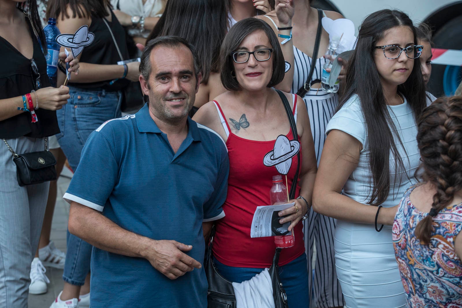 Colas interminables para acceder al concierto del cantante malagueño