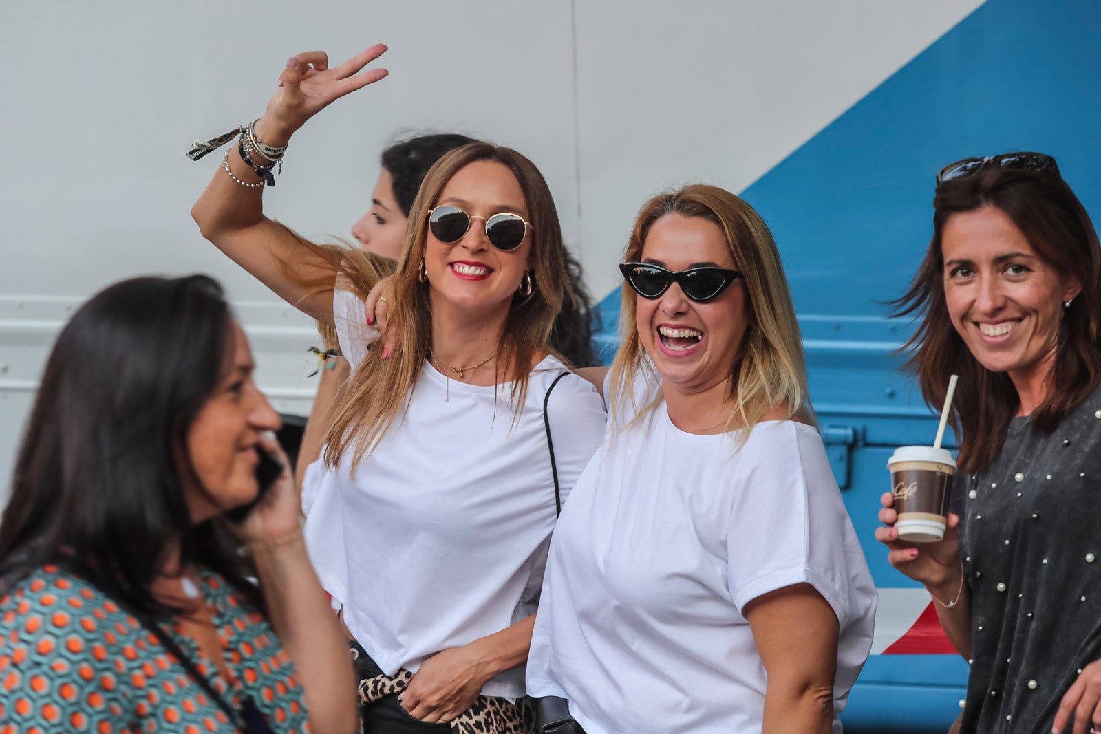 Colas interminables para acceder al concierto del cantante malagueño