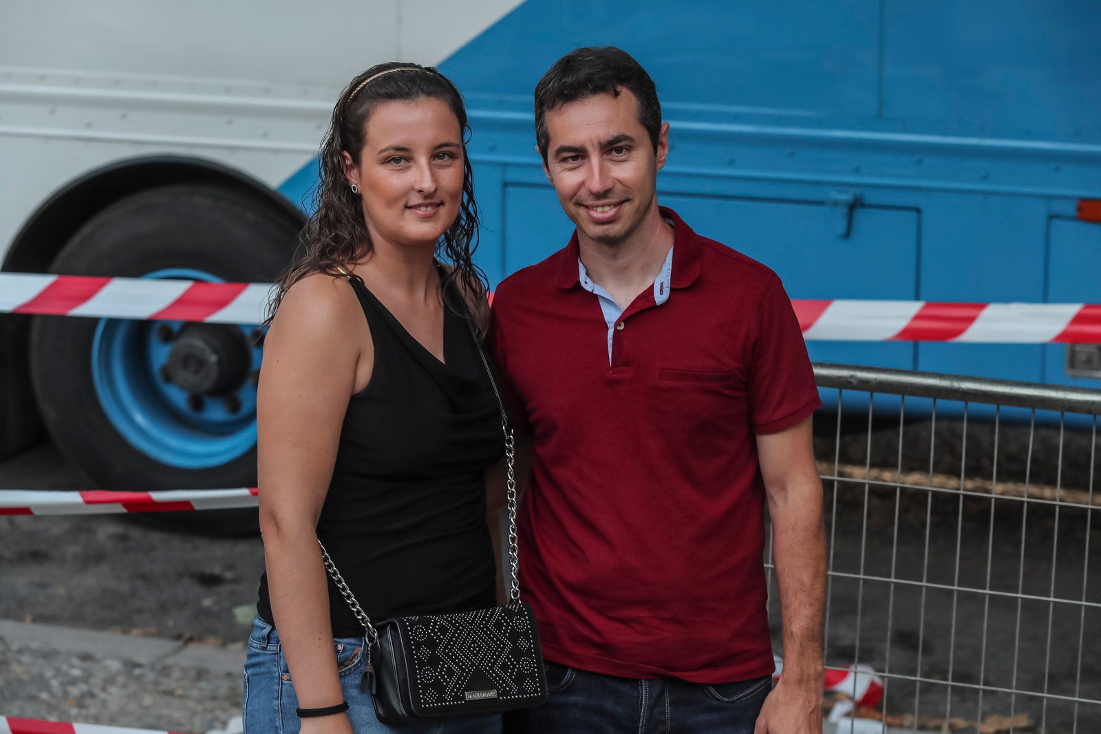 Colas interminables para acceder al concierto del cantante malagueño
