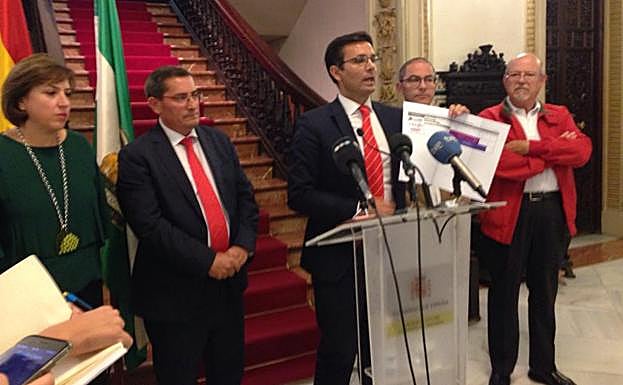 Cuenca muestra el cronograma que ha entregado el ministro.