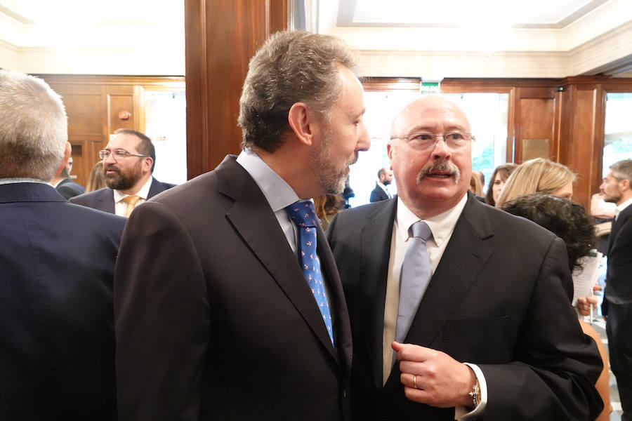 Granada acogió este martes por primera vez la gala de entrega de los Premios Solidarios ONCE, la máxima distinción institucional que otorga la Organización Nacional de Ciegos Españoles en Andalucía a iniciativa de su consejo territorial