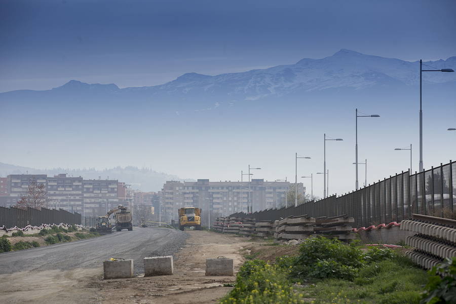 03/02/2016: Obras de construcción del AVE de Granada a su paso por La Chana 