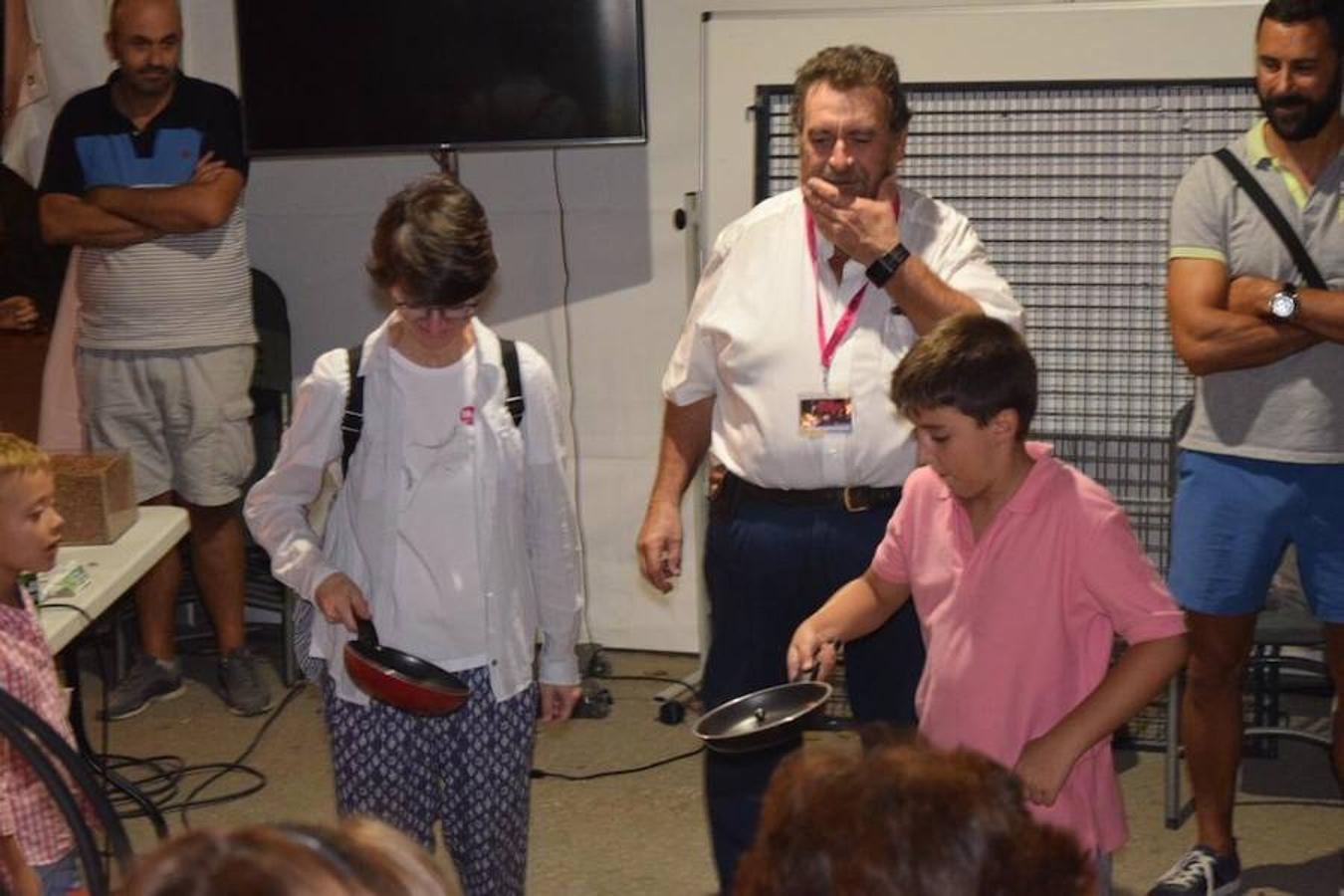 Centenares de niños participan en experimentos al aire libre por la Noche Europea de los Investigadores