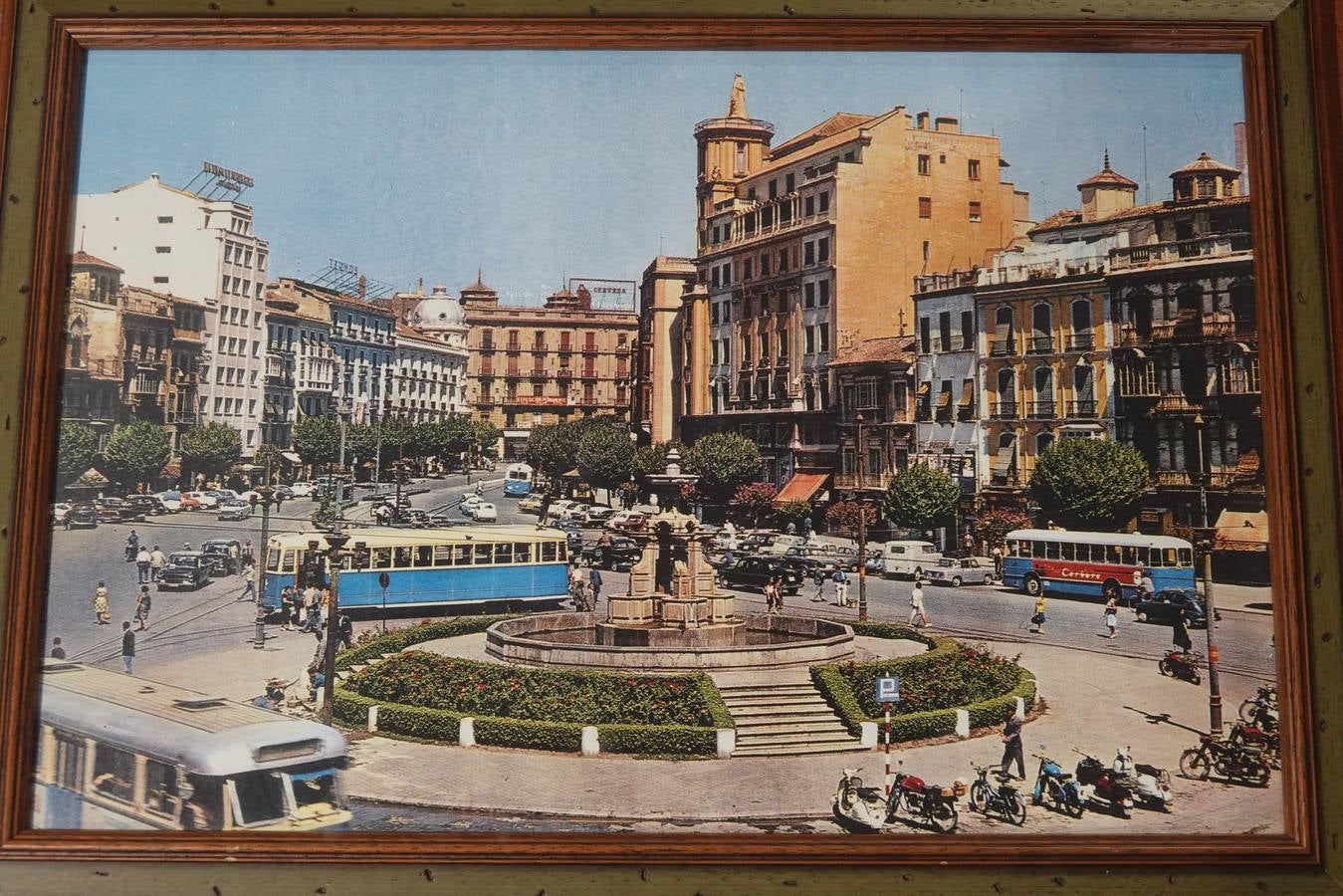 La sala de exposiciones situada en la estación del metro de Alcázar Genil alberga una nueva muestra 