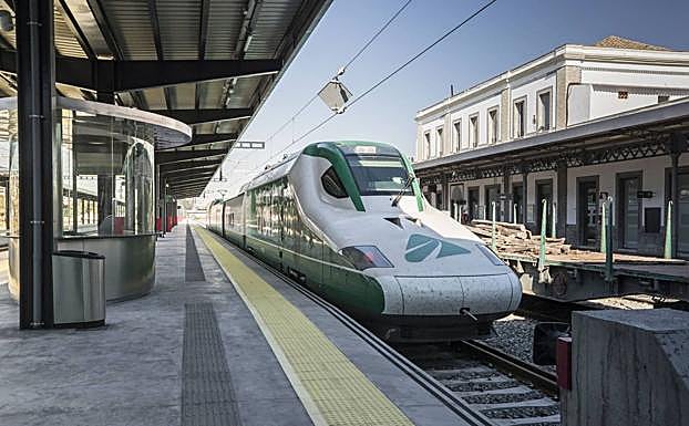 El tren en pruebas, en Andaluces.