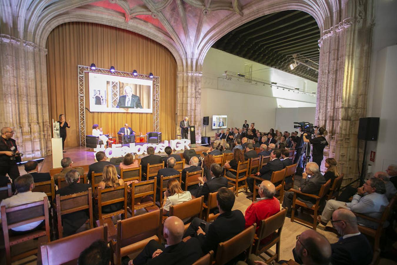 Emilio Gayo se ha declarado «impresionado» y «orgulloso» por la labor de la UGR 