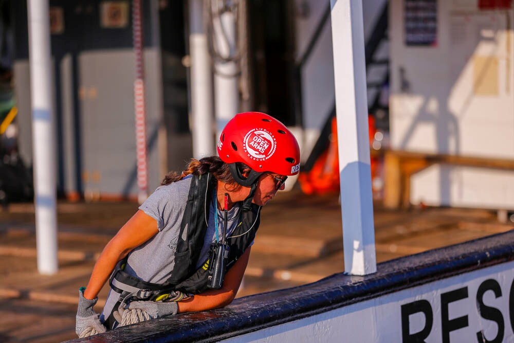 El barco establece aquí su base operativa de manera indefinida