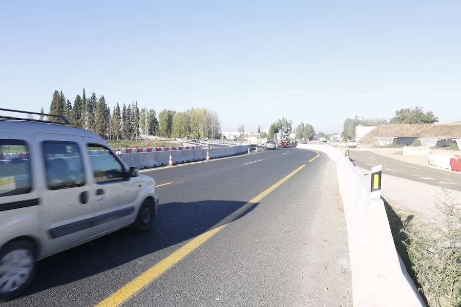 Se ha habilitado un gran desvío en la A-92G con dos carriles en cada sentido 