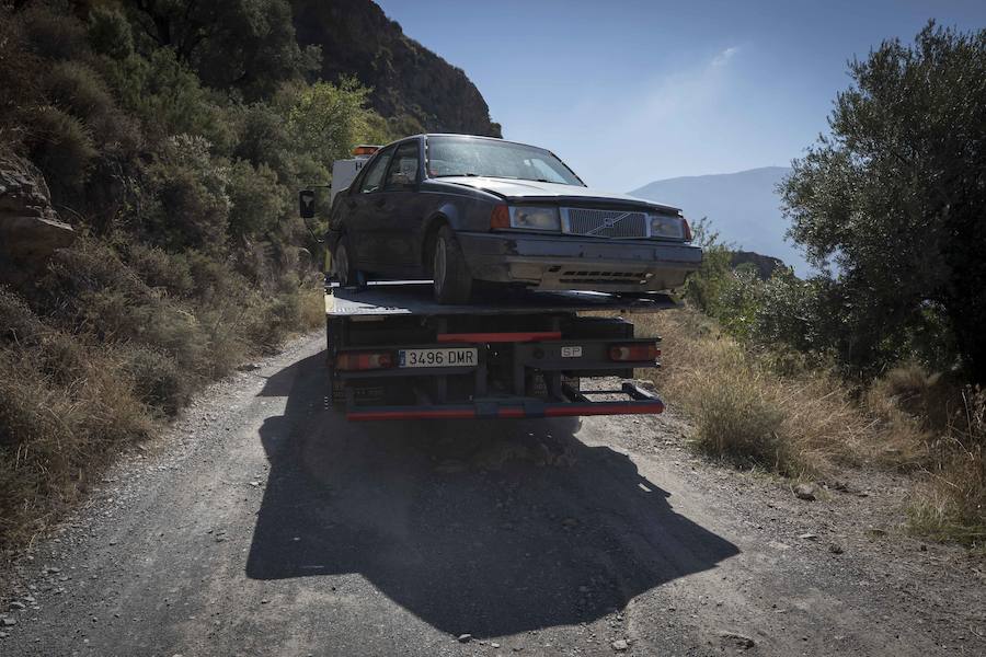 La Policía Local de Órgiva retira con grúa más de veinte vehículos con un preaviso de 24 horas