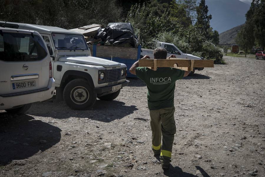La Policía Local de Órgiva retira con grúa más de veinte vehículos con un preaviso de 24 horas