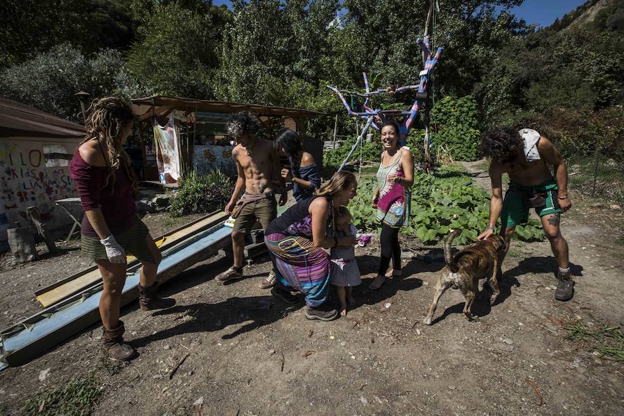 La Policía Local de Órgiva retira con grúa más de veinte vehículos con un preaviso de 24 horas