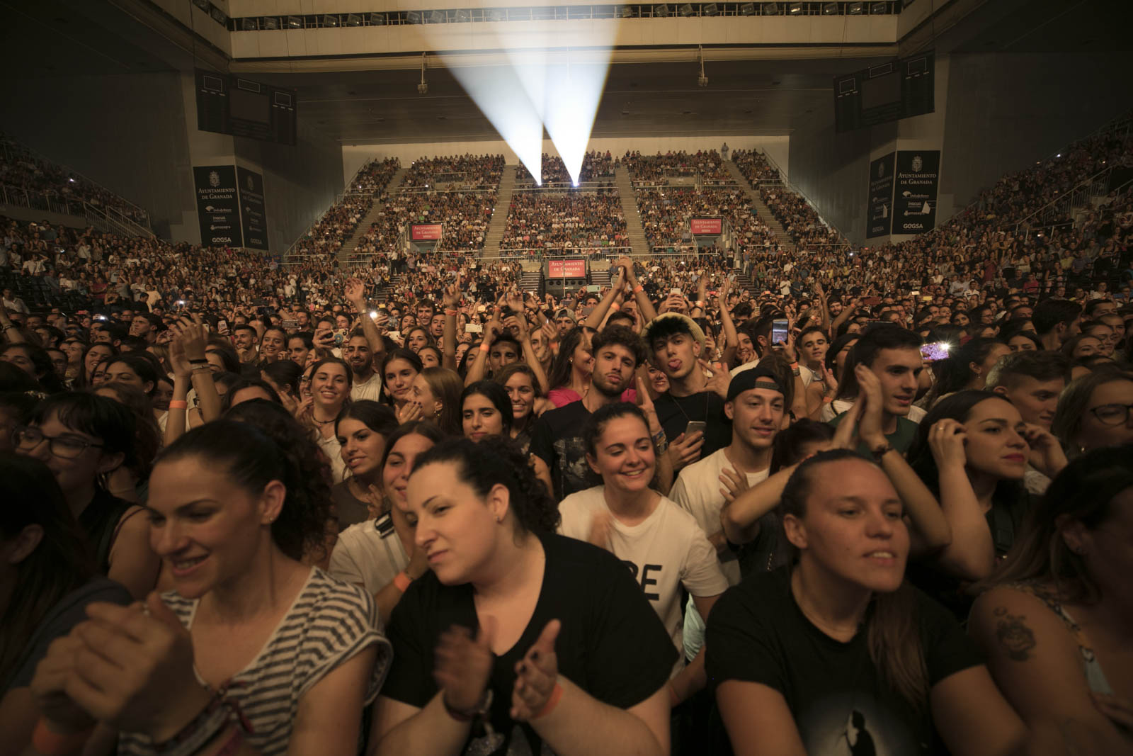 El show, de más de dos horas, fue una explosión de sentimientos con una renovada escenografía en un Palacio de los Deportes al completo 