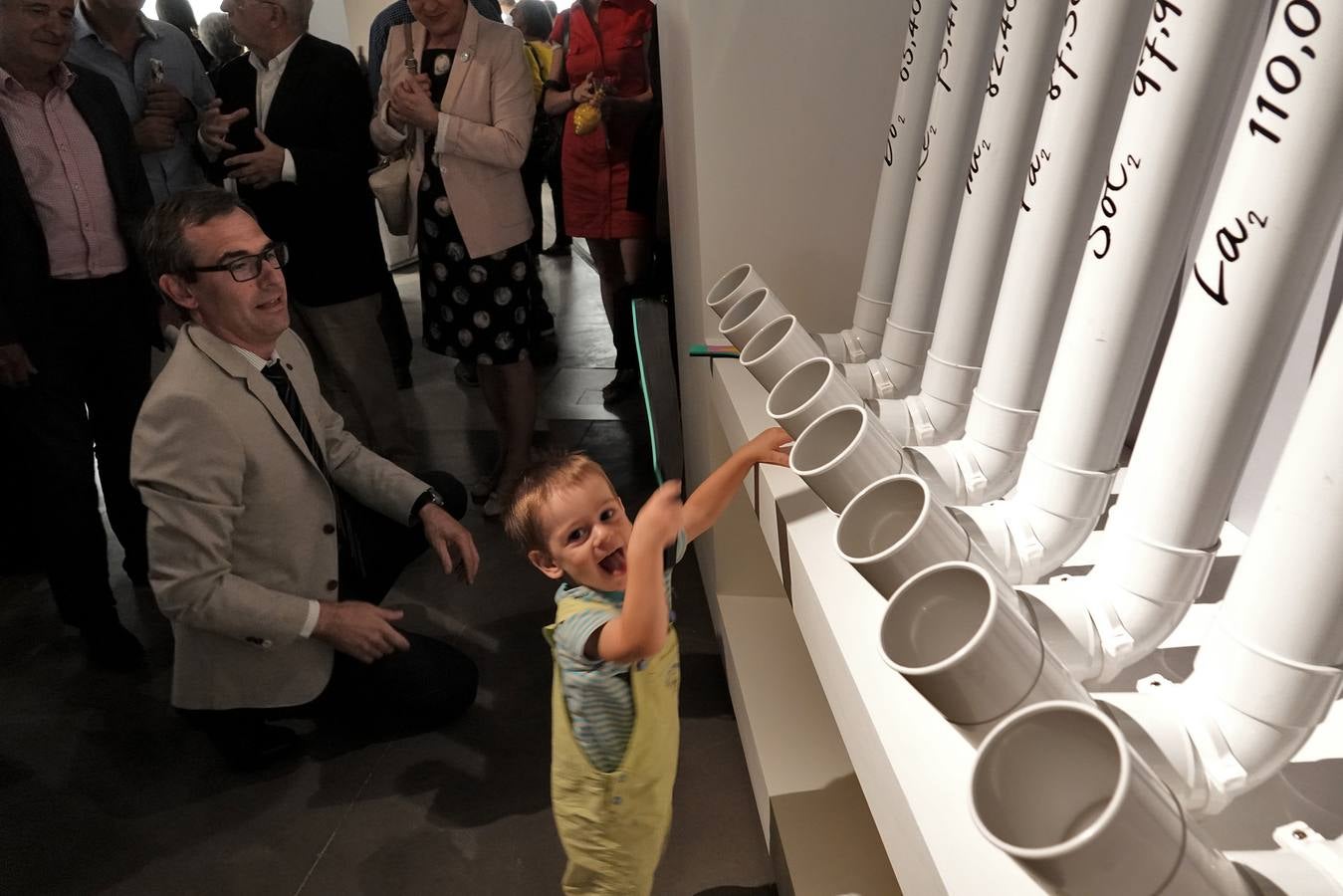 La muestra, inaugurada ayer, supone un acercamiento a la música en su conjunto, desde la raíz del sonido hasta las diversas formas en las que el ser humano lo ha desarrollado y la trama de sensaciones que provoca en él cuando alcanza el oído