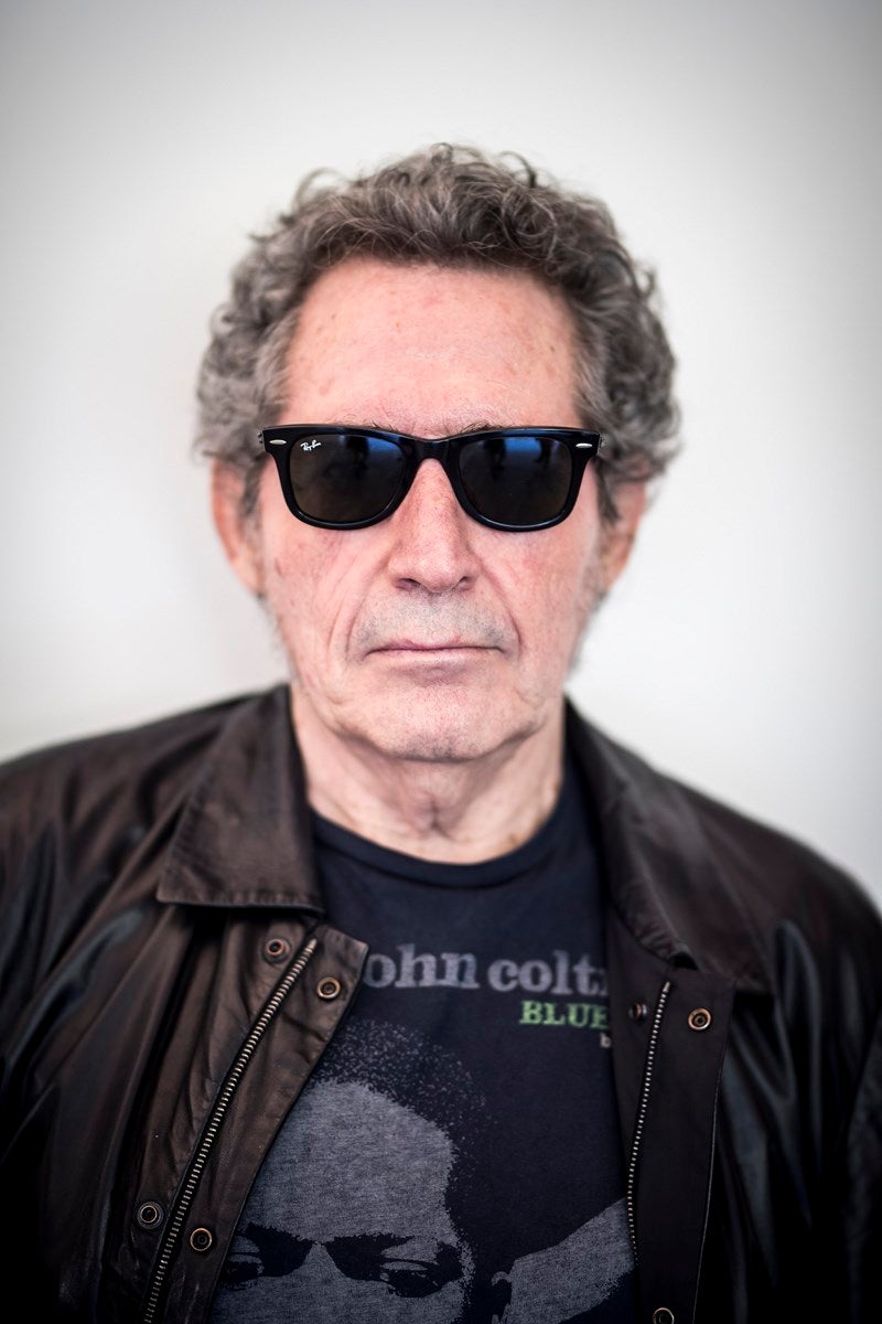 Interpretará grandes clásicos de toda su carrera como 'Bienvenidos', 'Santa Lucía' o 'Rock de una noche de verano', acompañado de su banda, los Black Betty Boys, y una orquesta sinfónica dirigida por Carlos Checa