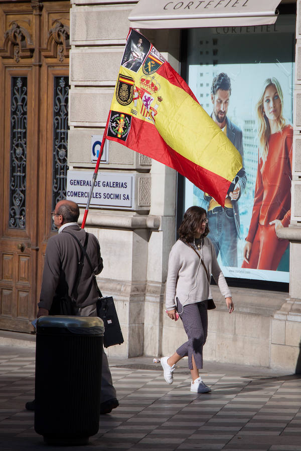 Ambiente de fiesta en las calles de la capital 