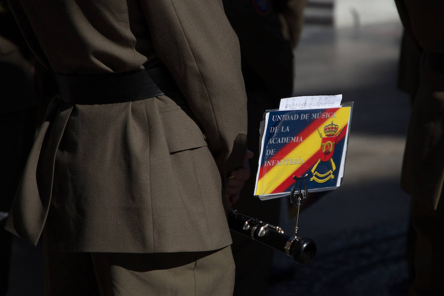 Ambiente de fiesta en las calles de la capital 