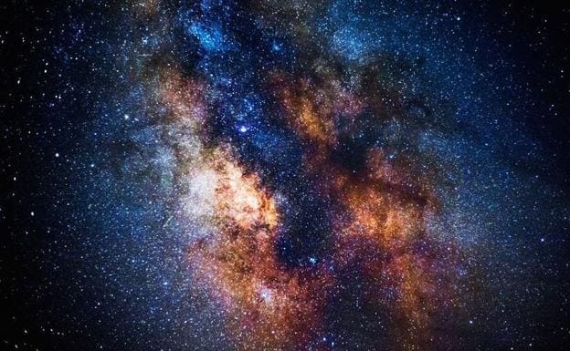 Encuentran un débil pero amplísimo resplandor del Universo temprano