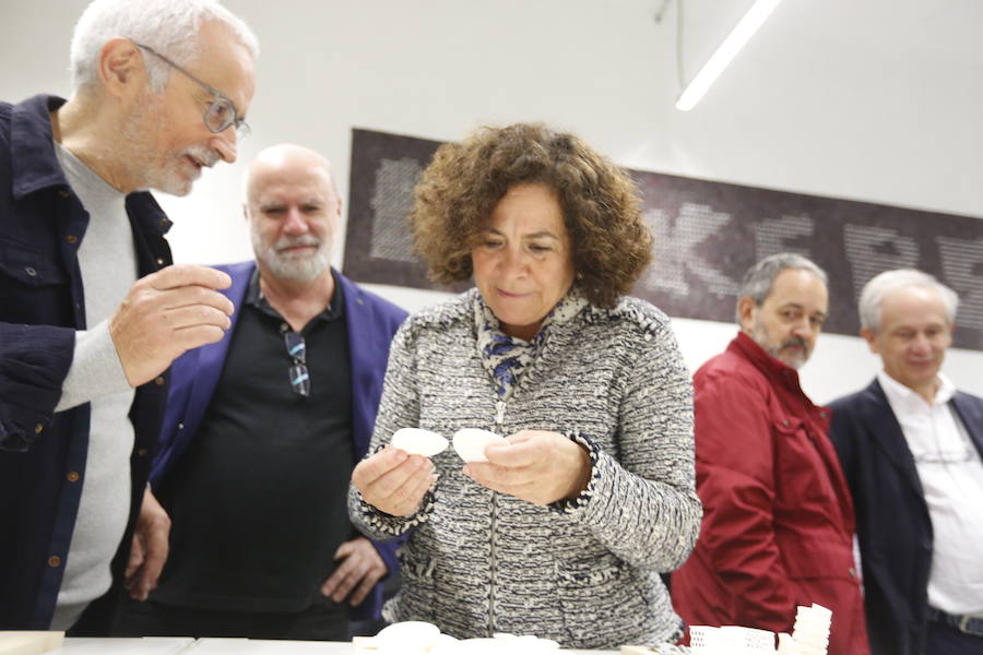 Pilar Aranda visita este nuevo espacio de la Universidad granadina