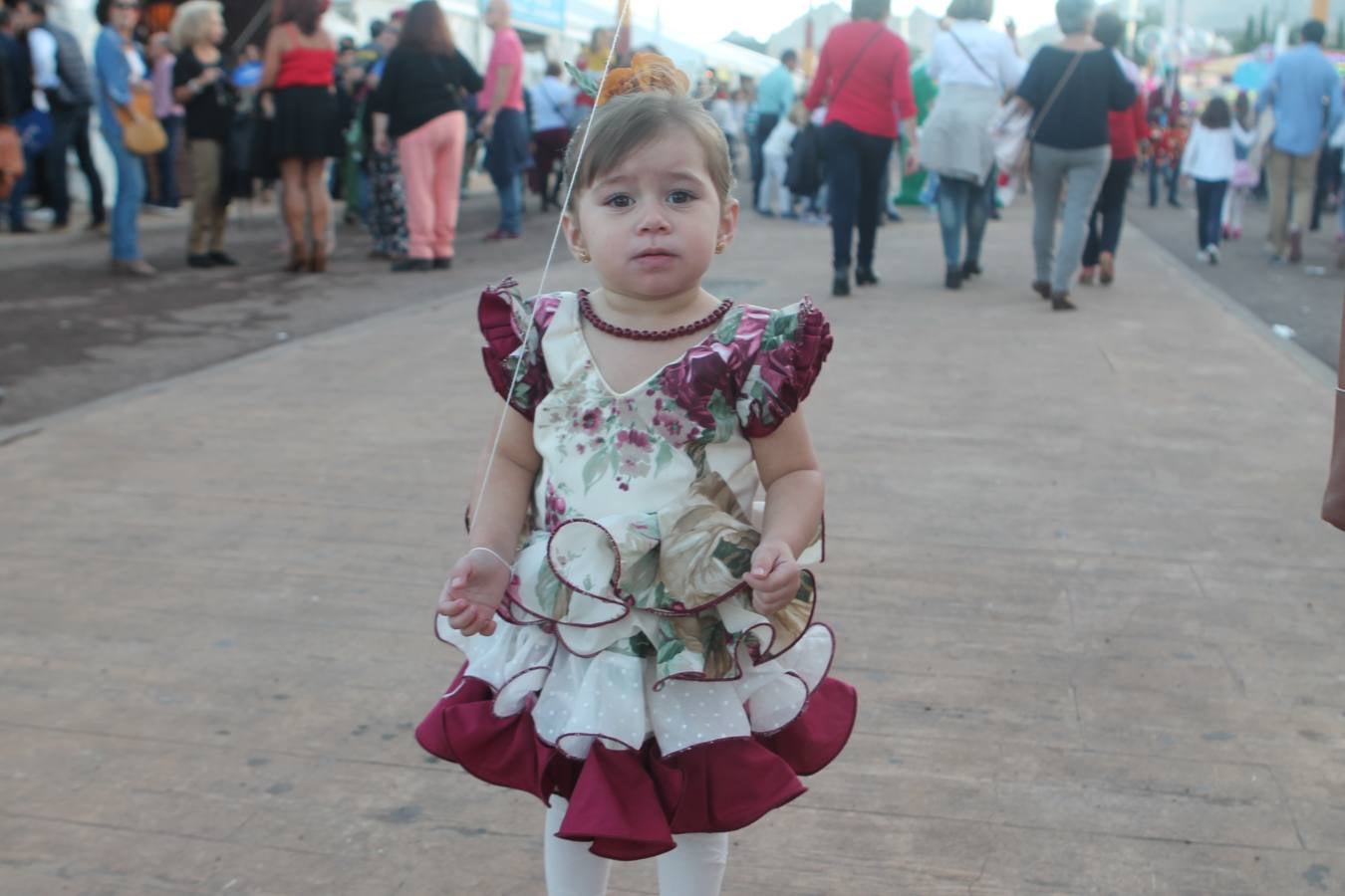 En La Vestida no estaba muy claro si sería una jornada fructífera, pero lo cierto es que lo fue: las decenas de comidas del mediodía se alargaron con las copas de la tarde, para dar paso a la noche, a la que solo llegaron los valientes. 