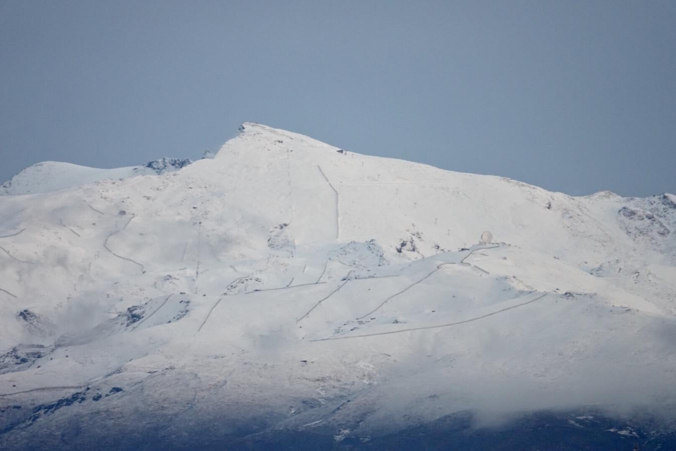 Así está Sierra Nevada tras las precipitaciones caídas hoy.