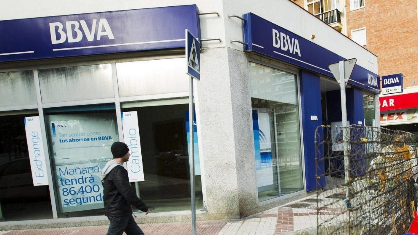 ¿Eres cliente de BBVA? Alertan de la estafa que te afecta