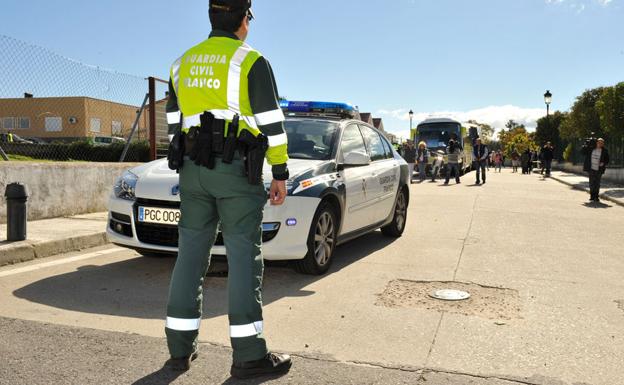 Convierte su piso de alquiler en Granada en un búnker para traficar con droga y le piden 4 años de cárcel