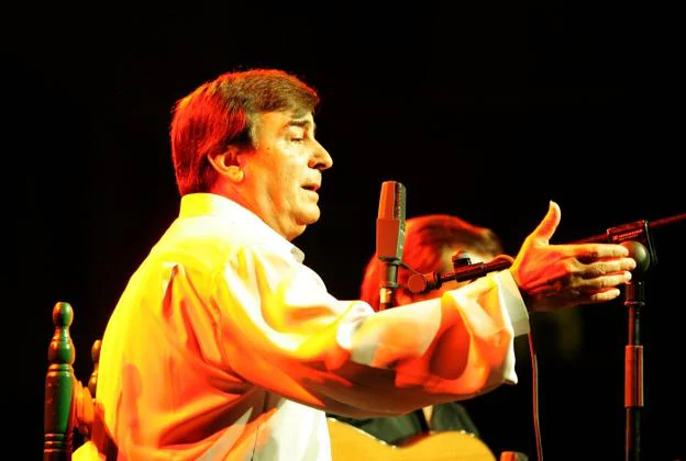 Calixto Sánchez en una actuación.