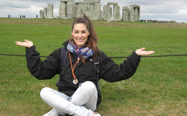 Elisa en Stonehenge.