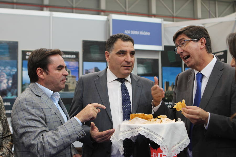 La feria permite conocer la riqueza turística que ofrece la provincia y las singularidades de los municipios, como Rus, Jódar, Castellar, Quesada, Cabra del Santo Cristo, Segura de la Sierra o Porcuna