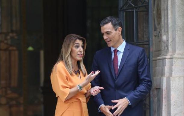 El presidente del Gobierno, Pedro Sánchez, y la presidenta de la Junta, Susana Díaz, se reúnen en el Palacio de San Telmo tras el Consejo de Ministros celebrado en Sevilla. 