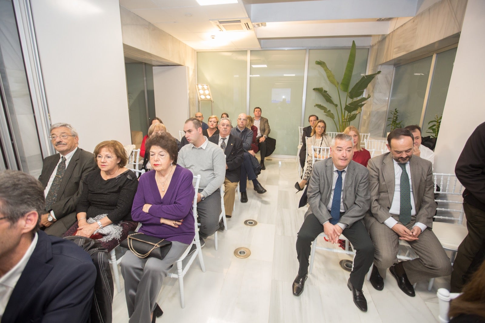 Fotos: Condecoración a los colegiados del Colegio de Agentes de la Propiedad