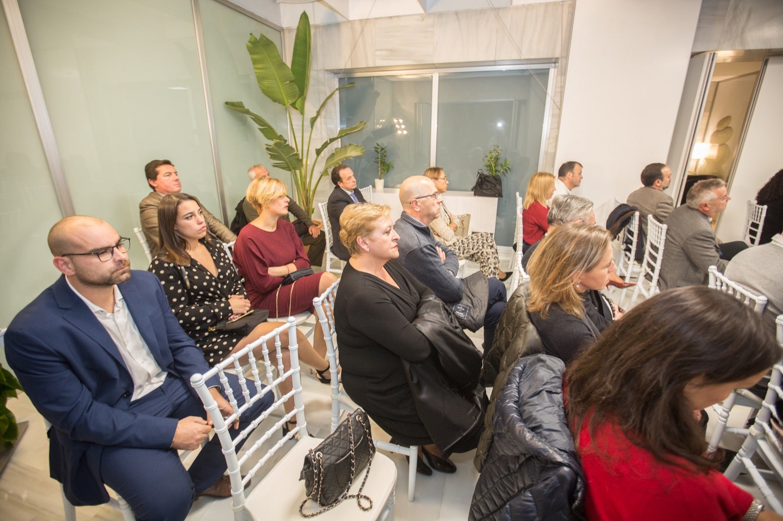 Fotos: Condecoración a los colegiados del Colegio de Agentes de la Propiedad