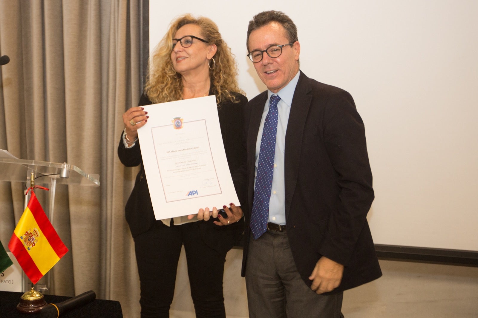 Fotos: Condecoración a los colegiados del Colegio de Agentes de la Propiedad