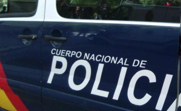 Dos detenidos, entre ellos la madre de una menor a la que obligó a tener relaciones con su pareja