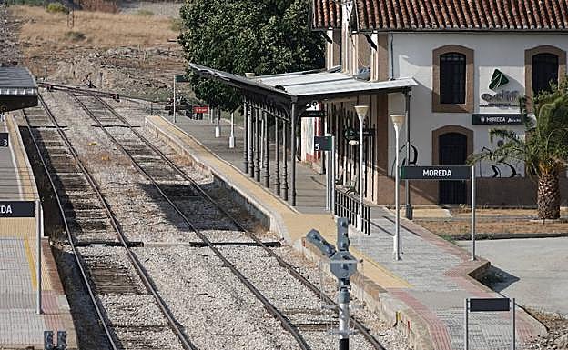 El tren de Granada a Madrid por Moreda empezará a funcionar el 26 de noviembre