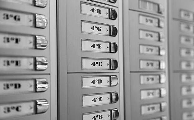 ¿Te quieren vender la luz y el gas llamando a tu puerta? La Ley lo prohíbe