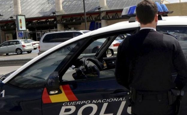 Detenido en el aeropuerto de Málaga un joven iraní que intentaba viajar con documentación búlgara