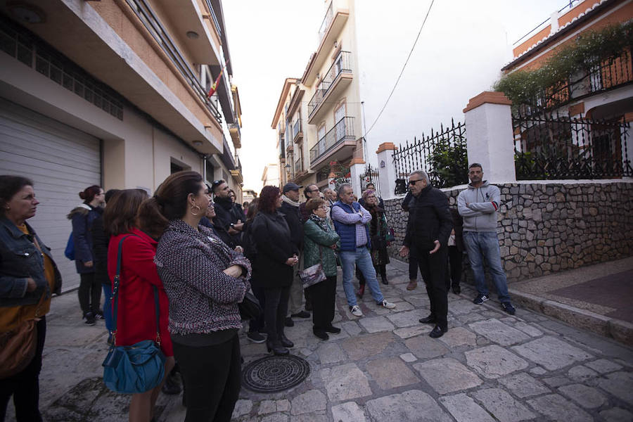 De la mano del historiador Manuel Domínguez, el paseo la ruta organizada por la asociación cultural Masip volvió a ser un éxito