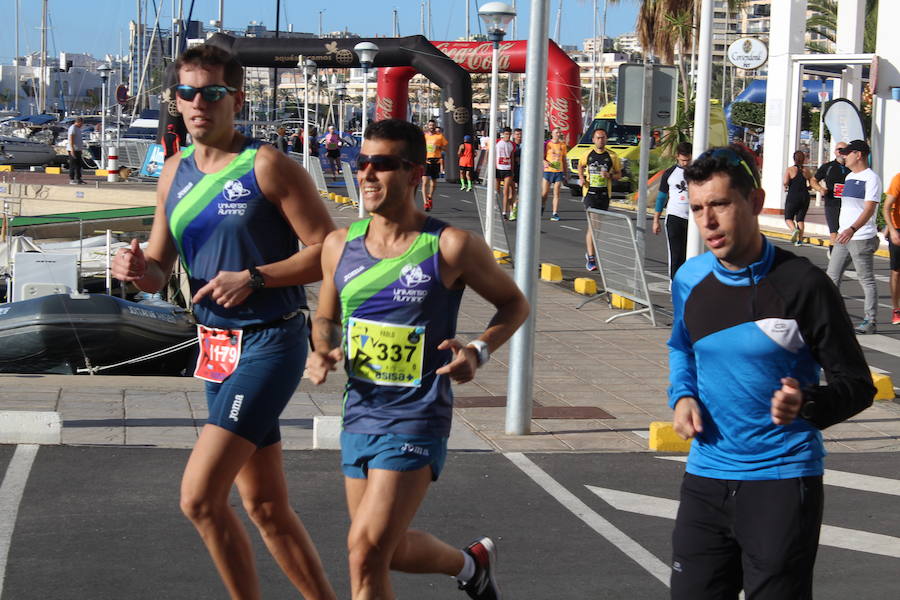 Las altas temperaturas no han impedido que 834 corredores tomen la salida