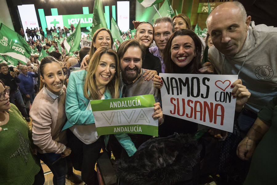 La presidenta de la Junta ha abierto este jueves en Granada la campaña electoral, que se prolongará hasta el día 30