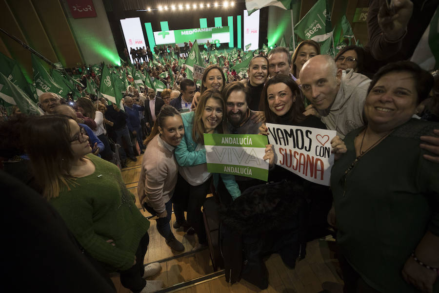 La presidenta de la Junta ha abierto este jueves en Granada la campaña electoral, que se prolongará hasta el día 30