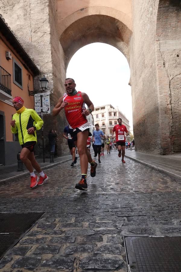 La tímida lluvia con la que se abrió la mañana dejó paso luego a un sol confortable para los más de 1.100 participantes