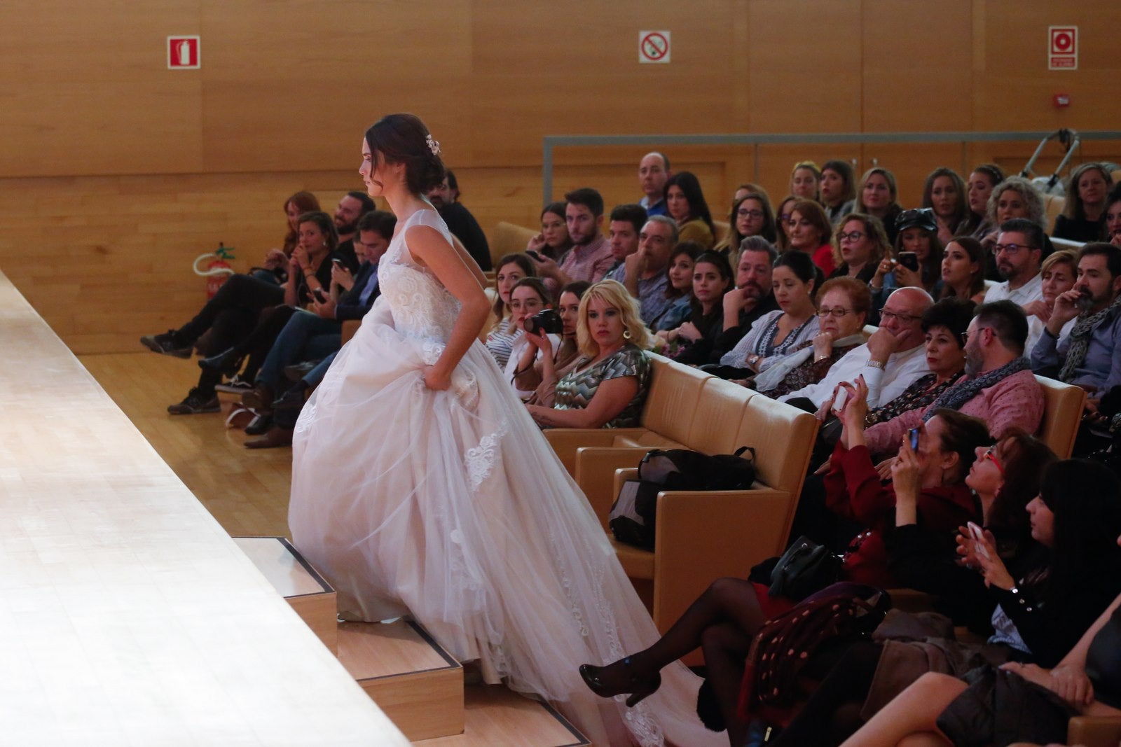 Este fin de semana se celebra Expo Boda, que ayer vivió su gran pasarela de trajes de novia