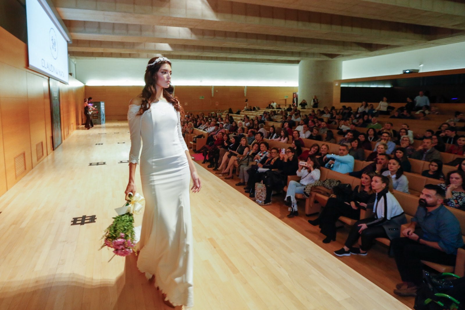 Este fin de semana se celebra Expo Boda, que ayer vivió su gran pasarela de trajes de novia