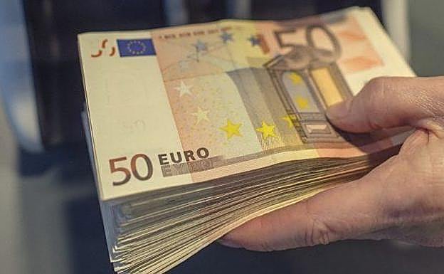 La Guardia Civil alerta del whatsapp de los 3.200 euros a quien haya trabajado entre 1999 y 2018