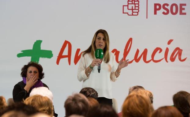 Así ha sido el acto de Susana Díaz con mujeres en el hotel Saray en el Día contra la violencia de género. 